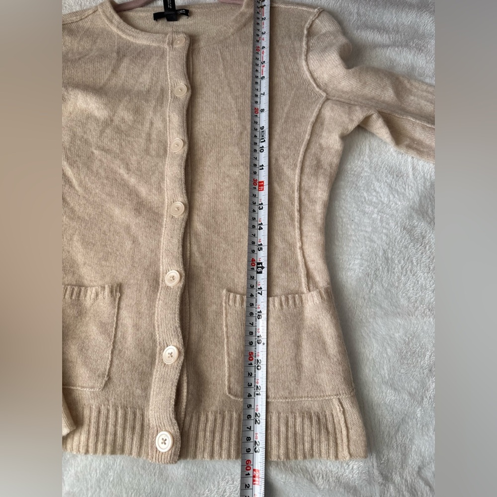 AQUA 100% Cashmere Cream Button Front Cardigan Sweater M | Classic Luxe Knit - Picture 6 of 8